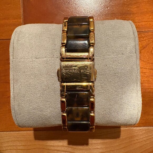 Michael Kors Parker MK5538 Stainless Steel Analog Dial Quartz Watch HME300 - Picture 4 of 6